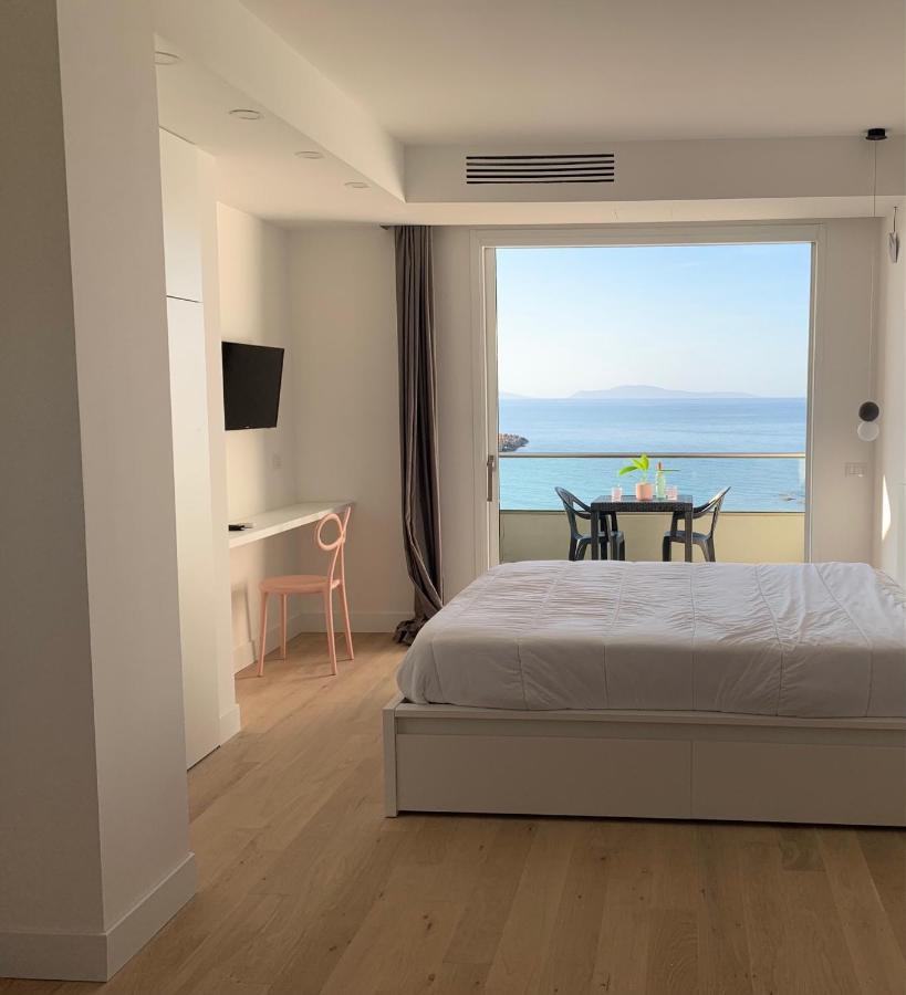 Boutique Lungomare Aparthotel Porto Torres Ngoại thất bức ảnh